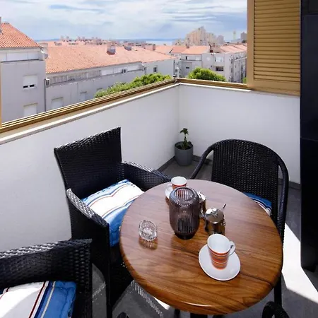 Apartman With Parking Space - 24662 *