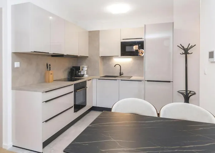 With Parking Space - 24662 سبليت